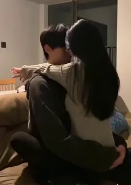 Quấn quýtt vào nhauu🙆‍♀️ #couplegoals #xyzbca #xuhuong #cute #foryou 