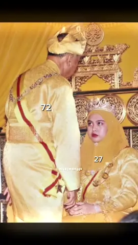 DAULAT TUANKU,  21 November 2001 masihi adalah tarikh kemangkatan DYMM Sultan Salahuddin  #malaysiaroyalfamily #sultansalahuddin #permaisurisitiaishah 