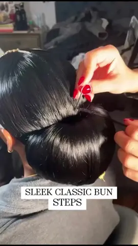 How to create a timeless classic low bun. Follow for more! Products breakdown below 👇  Products: @hairdonut hair padding @schwarzkopfcan volume powder @got2b glued hairspray @kykhaircare magic dust Vendors: Hair: @masudaface  Makeup: @makeuphouz  Outfit: @zardozi_couture  Cinematographer: @reaper.vision  Henna: @hennabyramnik  Jewelry: @odhna  Decor: @ivorievents  Send us a DM if you’re ready to take the next step and learn how to perfect your hair skills.  Classes available👇 For more details email: info@masudaface.com #torontohairschool #bramptonhairschool #bramptonhairclass #torontohairclass #mississaugahairclass #mississaugahairschool #bramptonhaircourse #canadianhaircourse #bridalhaircourse 