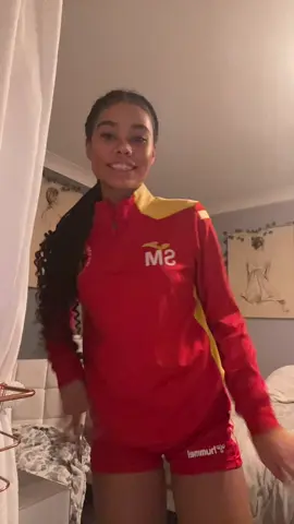 County training ❤️💛