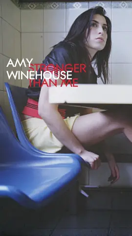 In Amy's Whitfield Live session, her rendition of 'Stronger Than Me' stands out with her vocals radiating pure and powerful emotions. Immerse yourself in the individuality that each live performance adds to her tracks 🖤. #FRANK20