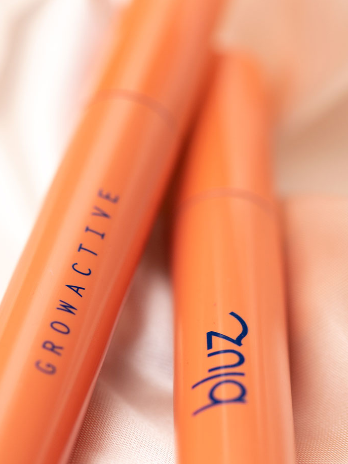 É cilíos maiores que você quer? Conheça nossa Máscara Growactive com o ativo de Baicapil (natural) que combate a queda dos fios e estimula o crescimento, teste você mesma e tenha resultados reais em 30 dias! A Bluz é a melhor marca de dermocosméticos, que te embeleza e ainda cuida de você! ✨ #makeup #cilios #natural #fyp