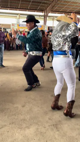 #puro956 #reels2024 #fypシ゚viral #texas #trending #baile #diversion #bailando 