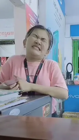 Membalas @ald7._ silahkan bang mentahannya🤭 #raracantik #kocakk #lucuu #spg #ngakakk #isengdoang #kuli_lauttt 