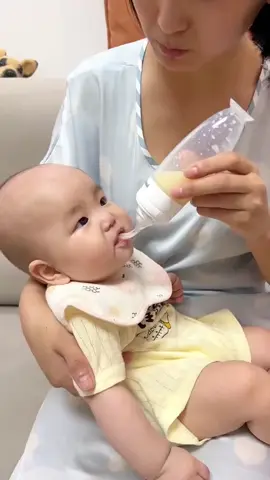 Baby Bottle Spoon Feeder#baby #tiktokmakemebuy #fypシ #babyfood #babylove 