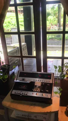Selamat Berakhir Pekan 🌻 #goodskams #thebeatles #thebeatlesabbeyroad #thebeatlesherecomesthesun #johnlennon #paulmccartney #georgeharrison #ringostarr #rilisanfisik #kasetpita #cassettetapes #tapedeck #marantzvintage #fyp #fypシ 