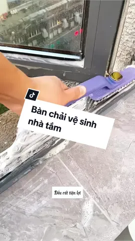 Bàn chải đa năng xoay 360, làm sạch các ngóc ngách trong phòng tắm.#famistore #famistoregiadungxanh #banchaiphongtam #banchaivesinhnhatam #banchaivesinhdanang #muataitiktok #tienich #giadungtienich #xuhuong #xuhuongtiktok 