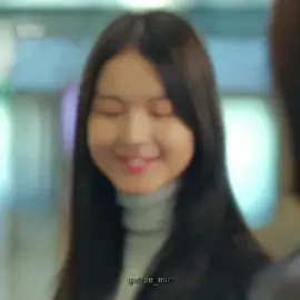 she looks so fine. #rohjeongeui #jeongeui #rohjeongeuiedit #sooyeon #jungyeon #kdrama #everyoneisthere #gahee_min #edit #tiktok #fyp #viral 