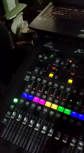 live orkes allena musik Trenggalek 😁#psjttrenggalek #soundsystemtrenggalek #soundsystemjawatimur #orkes #weddingtiktok #soundkonten #sondsystemjawatimur #trenggalek_hitz 