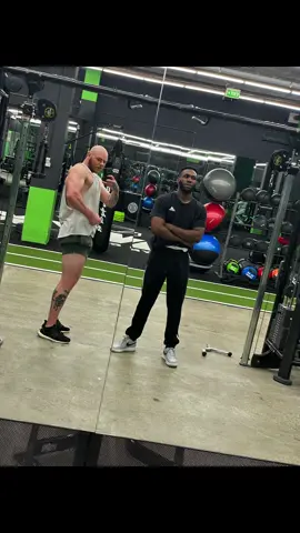 MIDNIGHT PT SESSION. Goodluck finding someone more passionate who’ll get you to your goals! #personaltrainer #trainer #coach #GymTok #gymrat #gymmotivation #gains #fit #Fitness #gymrat #gym #sydney 