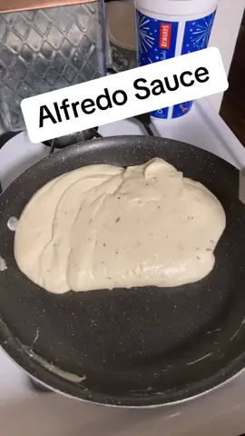 First attempt at making alfredo sauce.. gone wrong. 🤦🏻‍♀️😂 #homemade #alfredo #alfredosauce #homemadealfredosauce #funny #fyp #jokesonme 