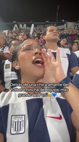 Hoy son 14 meses sin ti , gracias por darme este amor, te amo papa , abrazo al cielo💙 #fypシ゚viral #miangeldelcielo #alianzalimacorazon #blanquiazul💙⚪💙 #futbol 