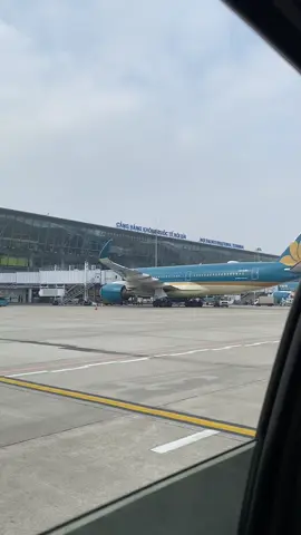 Sân bay Nội Bài nơi của những sư chia ly #comdoanvien #venhadicon #happynewyear #LearnOnTikTok 