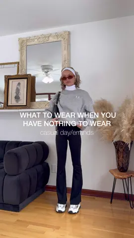 My go-to outfit for casual days/errands 🩶 #whattowear #outfitinspo #casualoutfits #yogapantsoutfit 