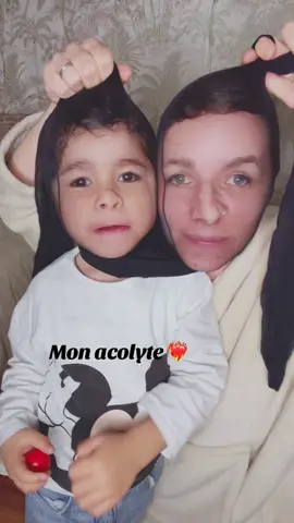 #fun #funny #trend #foryourpage #fypシ゚viral #pourtoi #mere #fils #famille #deliretiktok #challenge #trend #collant #action 