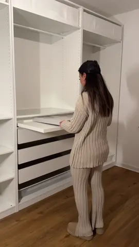 #interior #interiordesign #homedecor #paxschrank #ikeapaxwardrobe 