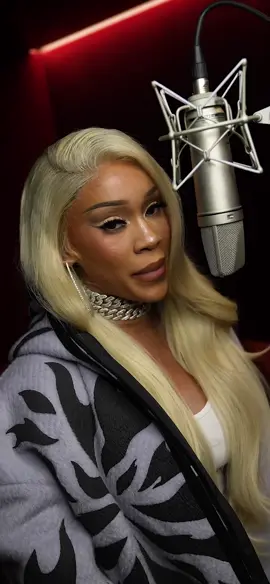 I may not know everything , but I know thats right !! #fypシ #liveperformance #femalerap #saweetie #saweetieedit #icygirl 