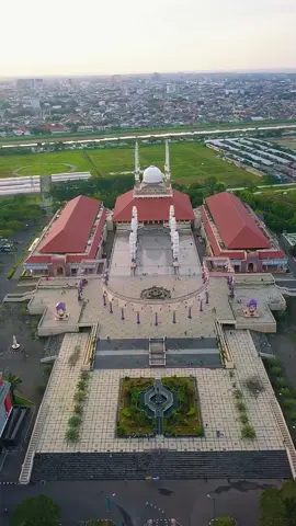 Sinematik Masjid Agung Jawa tengah Semarang ✨ Monggo yg request silahkan tinggalkan komentar harap sabar njeh satu satu 🙏🙏🙏 #masjidagung #jawatengah #MAJT #sinematik #semarang 