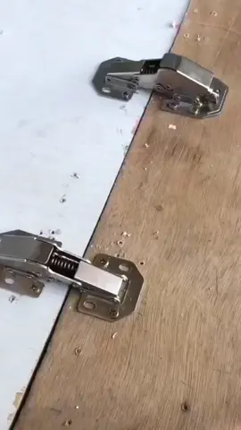 Hinge nang walang pagbubukas ng butas, tahimik na bisagra, naka mount sa ibabaw na buffer damping cabinet hinge #hinge #hinge #hinge #hinge hinge #cabinet hardware#furniture hardware accessories#hinge installation