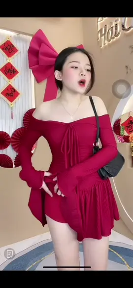 Đầm trễ vai  tay dài loe dáng ngắn hợp với mọi hoạt động đi tiệc,đi chơi,đi cafe,đám cưới… giá chỉ 149.000k nhanh tay bấm vào giỏ hàng để xem và chốt đơn #xuhuong #shopping #thoitrangnucaocap #vaynuxinh #thoitrang #vayxinhmoingay #ThanhThoiLuotTet 