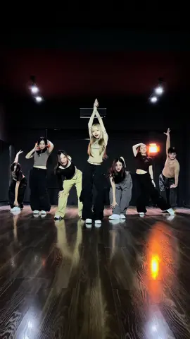 On The Floor 🤩 #nhanpato #OnTheFloor @NHÀN PATO Class #nhanpatoclass #BNdanceteam #TikTokDanceVN #fyp #dance 