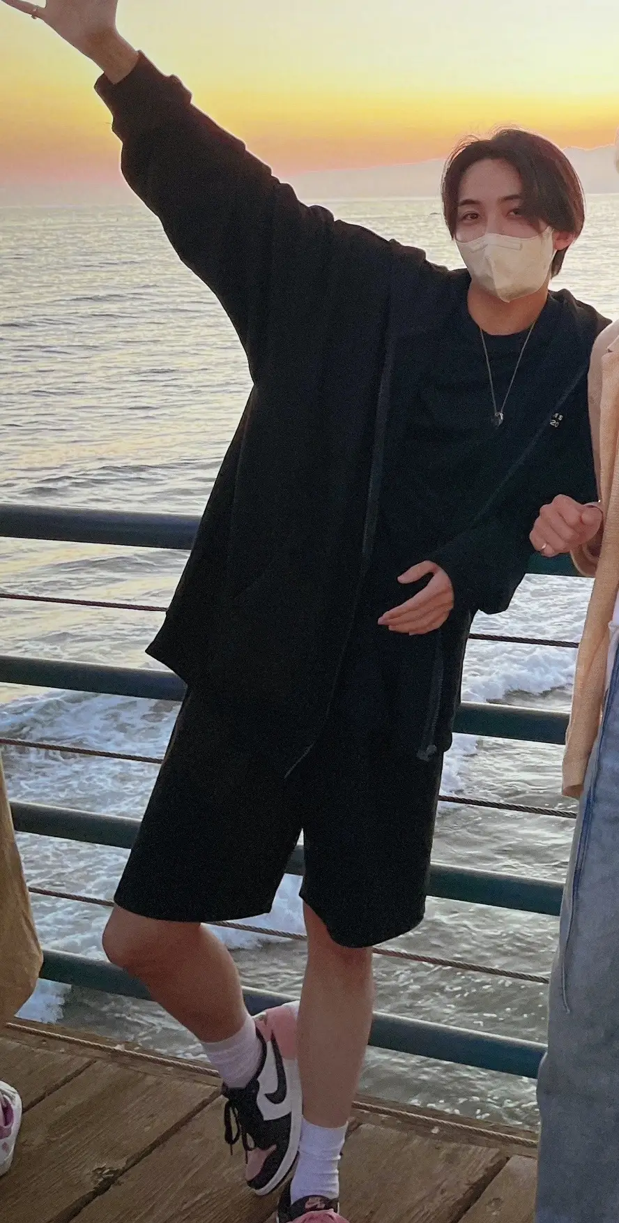 random pics cause i miss him a lot 😢 #jeonghan #yoonjeonghan #seventeen #fyp 