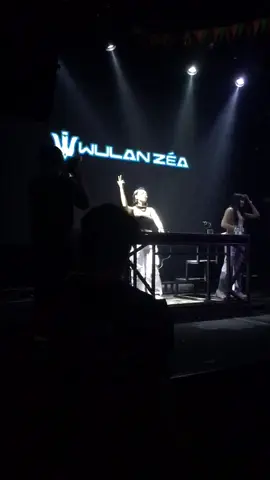 Dj wulan zea at luv gold kediri #kediri24jam #cartel #club #nightclub 