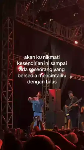 sendiri dengan waktu yg cukup lma #katakatasadvibes #Preset? #liriklagu_sad2 #rumahindah #jomblohalu #fypシ #sadstorytime #galauabis