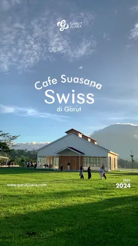 Cafe Suasana Swiss di Garut  Emang sudah jadi julukannya Garut Swiss Van Java, sekarang makin nyata lagi dengan hadirnya Garland Barnville, cafe resto yang menyuguhkan suasana seperti di Swiss, meskipun bangunannya identik dengan bangunan Amerika Classic . Garland Barnville ini juga menyediakan berbagai menu makanan dan minuman, dari Coffee, Moctail sampai ke makanan western salah satunya Pizza dan Pasta 🤩✨ Siapa yang belum kesini ? Ini rekomendasi banget buat kalian yang suka dengan suasana susasana pedesaan ala Swiss 😍 Yuk Follow akun sosial media Garut Juara Instagaram : https://www.instagram.com/garutjuara/ TikTok : http://tiktok.com/@garutjuara #garutjuara #kulinerjuara #wisatajuara #prodakunggulanjuara #juaratraveling #juaramomotoran #garut #garutkekinian #garutupdate  #infogarut #indonesia #jawabarat #garuthits #jajanangarut #like #wisatagarut #garutturunankidul #exploregarut  #garutselatan #sunda 