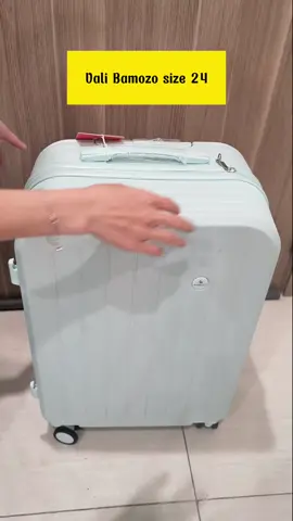 Một chiếc vali thiết kế hiện đại, cứng cáp mà giá lại học sinh sinh viên, bảo hành 5 nam #xuhuongtiktok #xuhuong #trendingvideo #asiancup2023 #viralvideo #tamysreview #review #vali #bamozo #bamozovali #GamingOnTikTok #Xmas2023 #GamingOnTikTok #valicaocap 