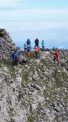 #comunidadtrail #community_mountainaddict #trairunning #trailrunningespaña #trailrunnersofinstagram #trailrunner #trailrunninglife #trailrun #mountainlovers #mountain #mountainscape #mountains #correrpormontaña #corrermola #correr #ultratrailrunner #ultratrail #ultratrailrunning #trailcommunity #trail  #hikingtrails #hikinglife #trailadventure #trailandultra #instatrailrunners #instatrail #trekking #Running 