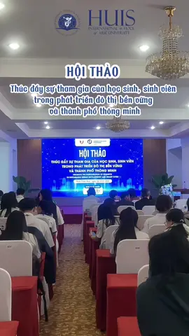 Hãy cùng HUIS xem lại những khoảnh khắc đáng nhớ trong ngày đầu tiên của hội thảo nhé!🥰 #huisofficial #unistudent #unilife #uni #HUIS #sinhvien #truyenthongdaphuongtien #quanhequocte #kinhtetainguyenthiennhien #xuhuong #HueUniversity #foryou #recap #hoithao #fyp 