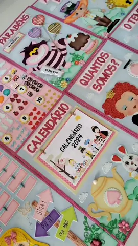 mais um kit lindo! 😍♥️ esse seguiu viagem para Seropédica no Rio de Janeiro.  📦💓 #manualidades #painelemeva #kitsaladeaula #aliceinwonderland #voltaasaulas #artesanato #arteemeva #alicenopaisdasmaravilhas 