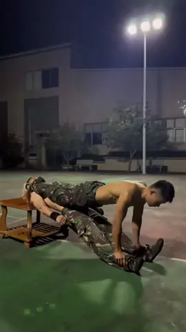 This exercise position looks really weird #fyp #fypシ゚viral #🧐#muscles 