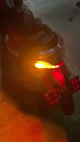 Lampu riting 4pcs + plasher cuman 40ribu #foryou #seindajjalmotor #fyp #beatdeluxe #fypシ 