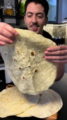 خبز التورتيلا بأنجح طريقة 😍 #ghanocuisine #المطبخ_الجزائري #وهران #وهران #cook #algerie #الجزائر🇩🇿 #طبخات_سهلة #طبخ 