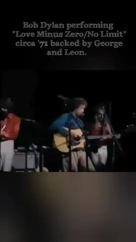 Bob Dylan performing 