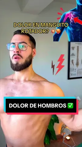 Enséñale este ejercicio de liberación a quien esté sufriendo dolor de hombro, dolor en el manguito rotador o lesión del supraespinoso. Le harás un favor. Cuando tus rotadores internos del hombro y tu región pectoral permanece demasiado tensa y retraída, debido al uso excesivo de tecnología y a gestos repetitivos que implican antepulsar tus brazos y tus hombros, tus rotadores externos comienzan a experimentar un aumento en la tensión mecánica que han de soportar. Esto, indudablemente fatiga, inhibe y desgasta a tu tejido muscular, tendinoso y a tu articulación per se. Con este maravilloso ejercicio de liberación y con tan solo la ayuda de un palo de escoba conseguirás liberar tensión en tu pectoral menor, mayor y el resto de tus rotadores internos del hombro, a fin de equilibrar el juego de tensiones en tu articulación escapulohumeral. Algo realmente interesante si lo que pretendes es abordar y prevenir el dolor de hombro, la lesión del supraespinoso o el dolor en el manguito rotador. #pablopilatesreal #dolordehombro #manguitorotador #supraespinoso #dolorarticular #hombrocongelado #frozenshoulder #shoulderpain #bursitis #dolorcronico #consejosfitness #estiramientosencasa #pilates #osteopatia