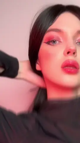 👀