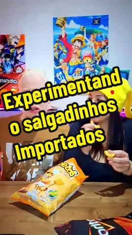 Experimentando salgadinhos importados com a @Karina Mello #analise #experimentando #salgadinho 