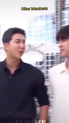 #suga #2025မှာပြန်ဆုံကြမယ်ပြောပြီးကတည်းကပျောက်သွားတယ်စာမလာသတင်းမကြား#အချေကိုယ်တော်အဂါး #အရမ်းလွမ်းတယ် #bts_official_bighit 