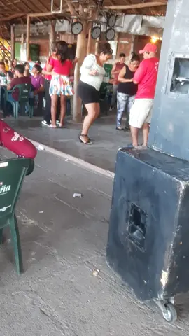 me toco ir a Granada para aser este tik tok