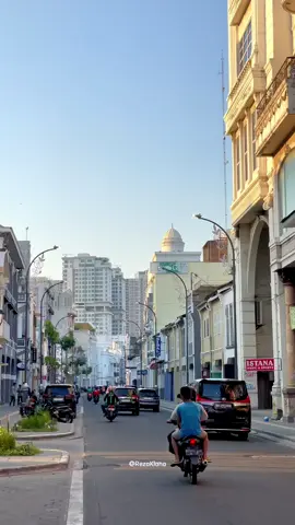 Kota medan sore itu indah banget Ini momen mahal yg pernah kudapat di kota medan ✨ #medan #kesawanmedan #fyp #viral 
