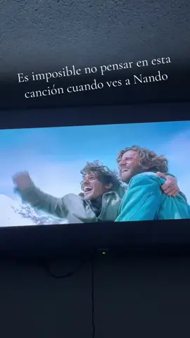 He visto la película 7 veces y esta es definitivamente su canción, un grande Nando Parrado 🔥 #lasociedaddelanieve #netflix #nandoparrado #imstillstanding 