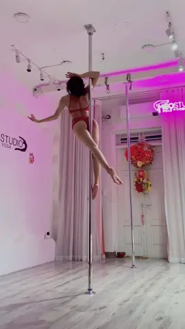Combo long não ngày gió rét 🤯 #mieepoledance #mieedancing #poledancing #poledance #muacot #pdsuperman #pdjasmine #pdtitanic 