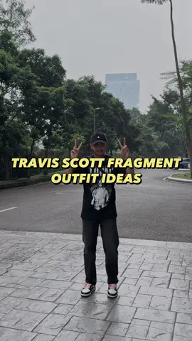 Vintage look straight cut jeans and a pair of AJ 1 Travis Scott Fragment is dope 🤭🔥 #mensfashion #mensoutfit #menoutfitideas #casualoutfit #mencasualstyle #casualoutfitmen #fashiontiktok #fashioninspo #airjordan1 #aj1travisscott #travisscottfragment #aj1fragment #tupac #tupacshakur 