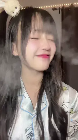 ติดมาก เล่นทั้งวันนน🤣 #เครื่องพ่นไอน้ํา #เครื่องพ่นไอน้ํานาโน #ของใช้ดีบอกต่อ #fyp #tiktok #cnx #viral #เครื่องพ่นไอน้ํานาโนพกพา @GOOJODOQ 