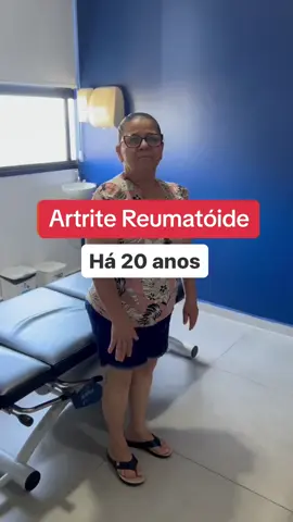 Artrite Reumatóide há quase 20 anos. 🥺😰 Paciente com muita dor pelo corpo, sobretudo nos punhos, joelhos e tornozelos. 😩 Detalhe: já não tinha quase nenhum movimento nos punhos. Já imaginou seu punho literalmente 