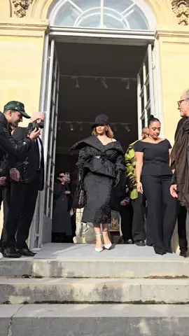 #Rihanna #diorcouture #pfw #TikTokFashion 