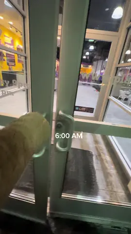 #CapCut make monday yours!! ✨ #mondaymotivation #dailyvlog #morningroutine #GymTok #fyp #goodmorning 